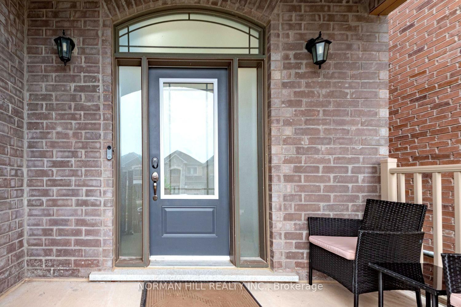 46 Janes Crescent • New Tecumseth, ON photo 3