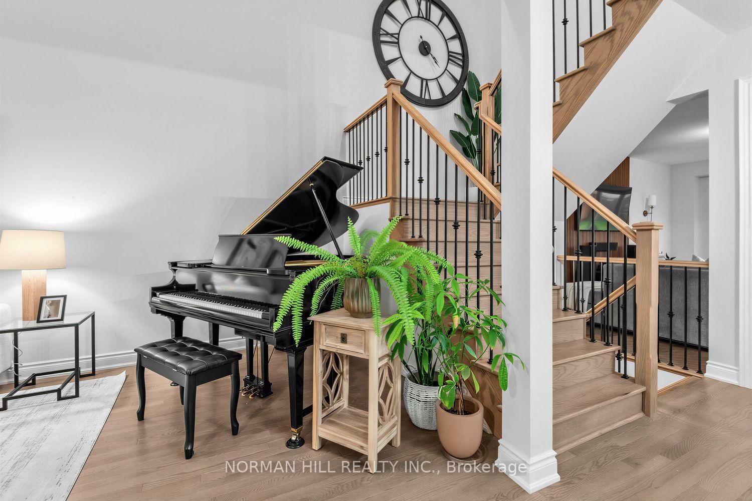 46 Janes Crescent • New Tecumseth, ON photo 8