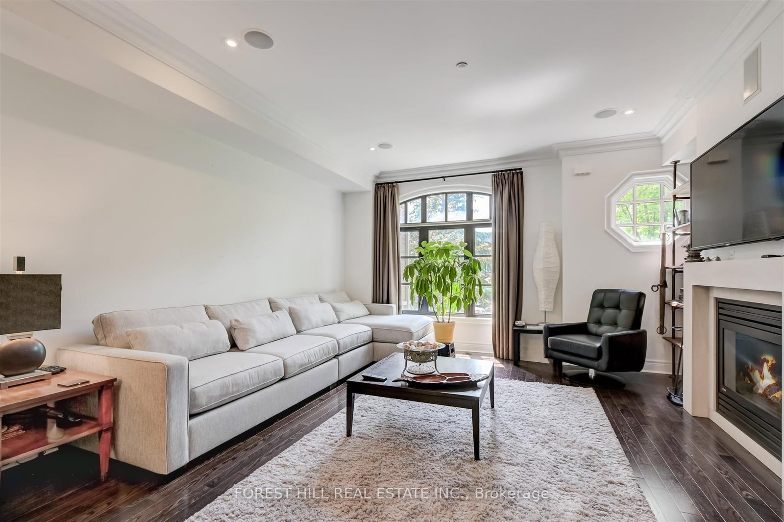 111 Powseland Crescent • Vaughan, ON photo 8