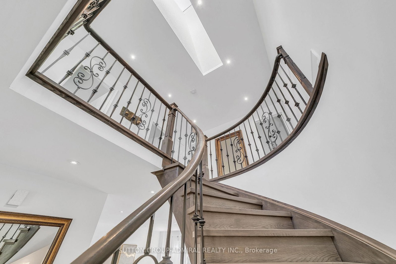 48 Maple Way • East Gwillimbury, ON photo 24