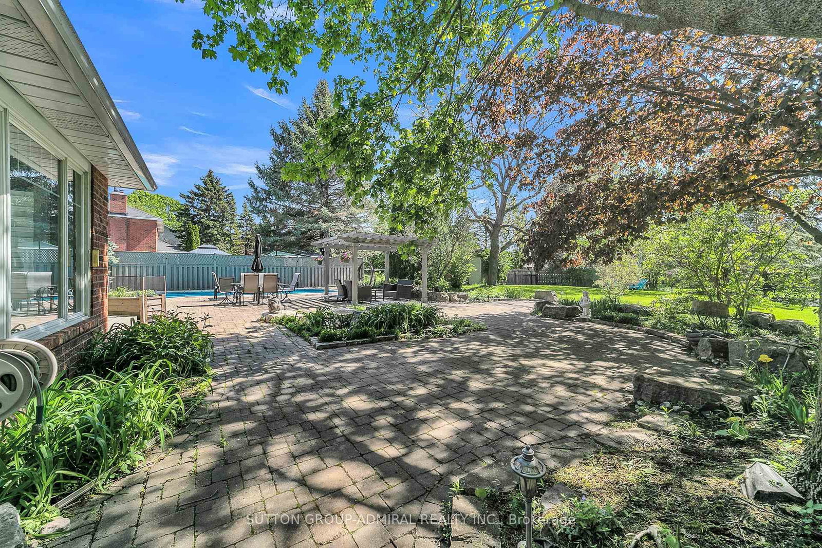 48 Maple Way • East Gwillimbury, ON photo 41
