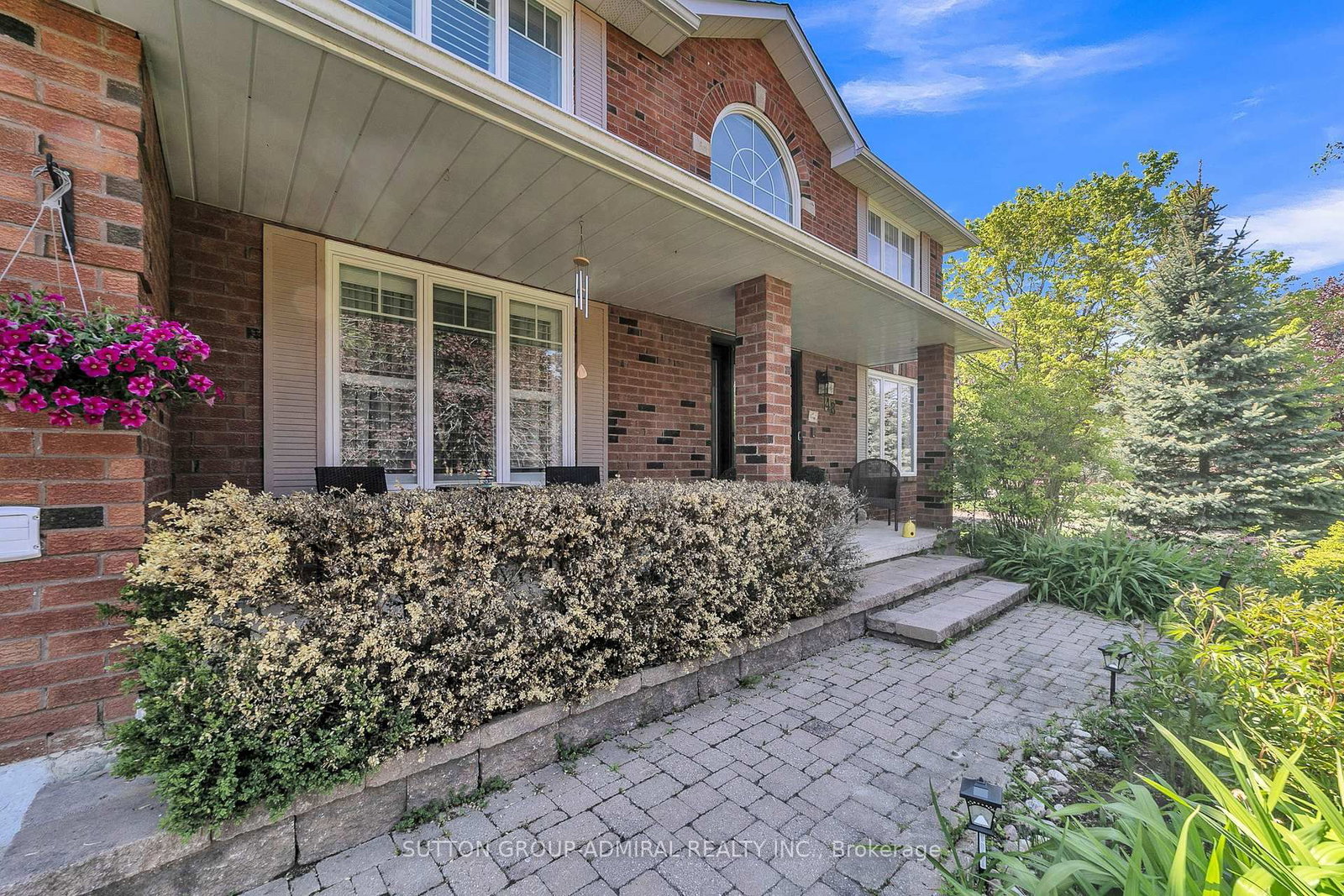 48 Maple Way • East Gwillimbury, ON photo 5
