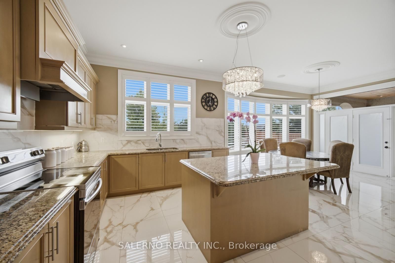 111 Ironside Drive • Vaughan, ON photo 13