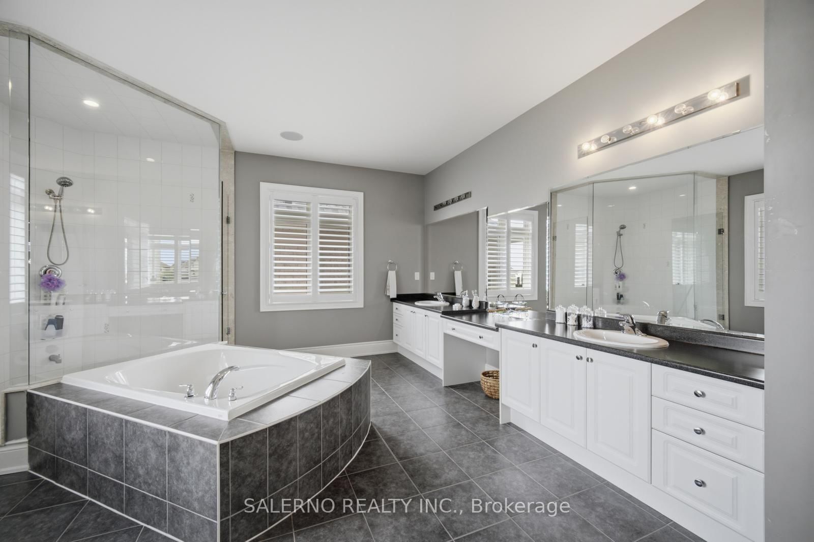111 Ironside Drive • Vaughan, ON photo 20