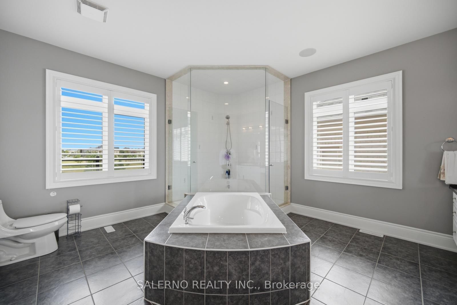 111 Ironside Drive • Vaughan, ON photo 21