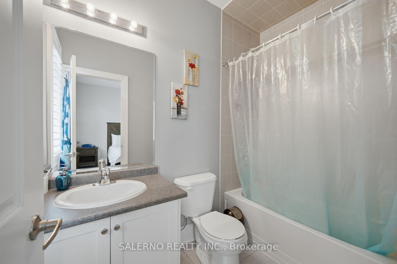 111 Ironside Drive • Vaughan, ON photo 25