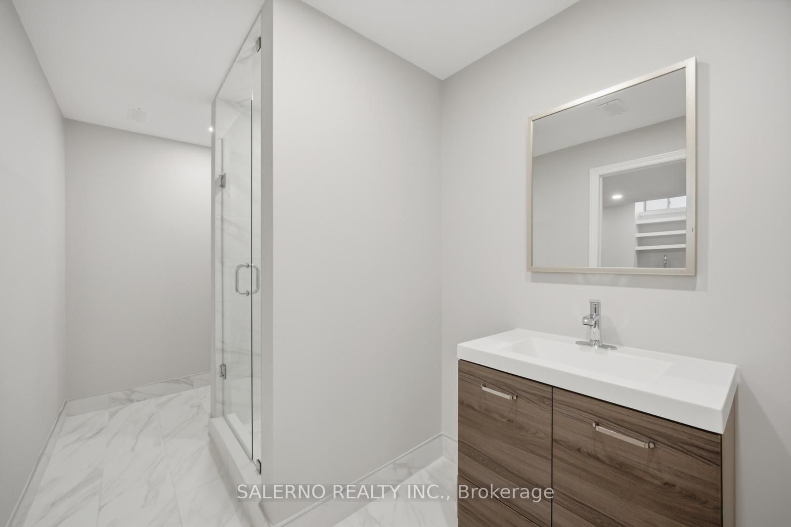 111 Ironside Drive • Vaughan, ON photo 39