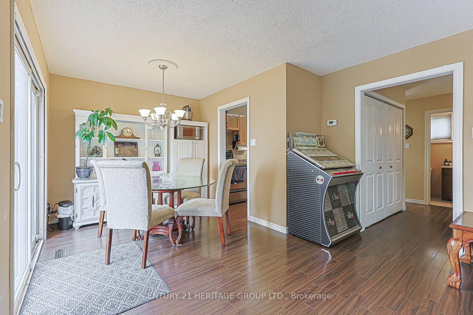 143 Thoms Crescent • Newmarket, ON photo 12