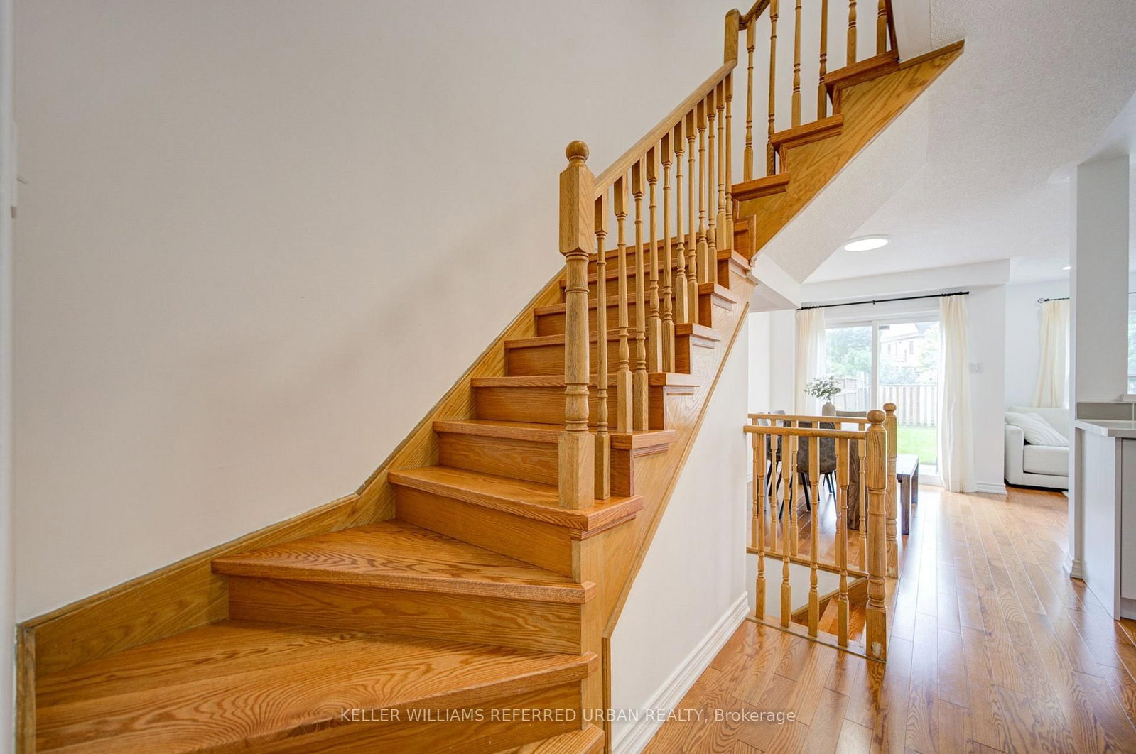 19 Evelyn Buck Lane • Aurora, ON photo 21
