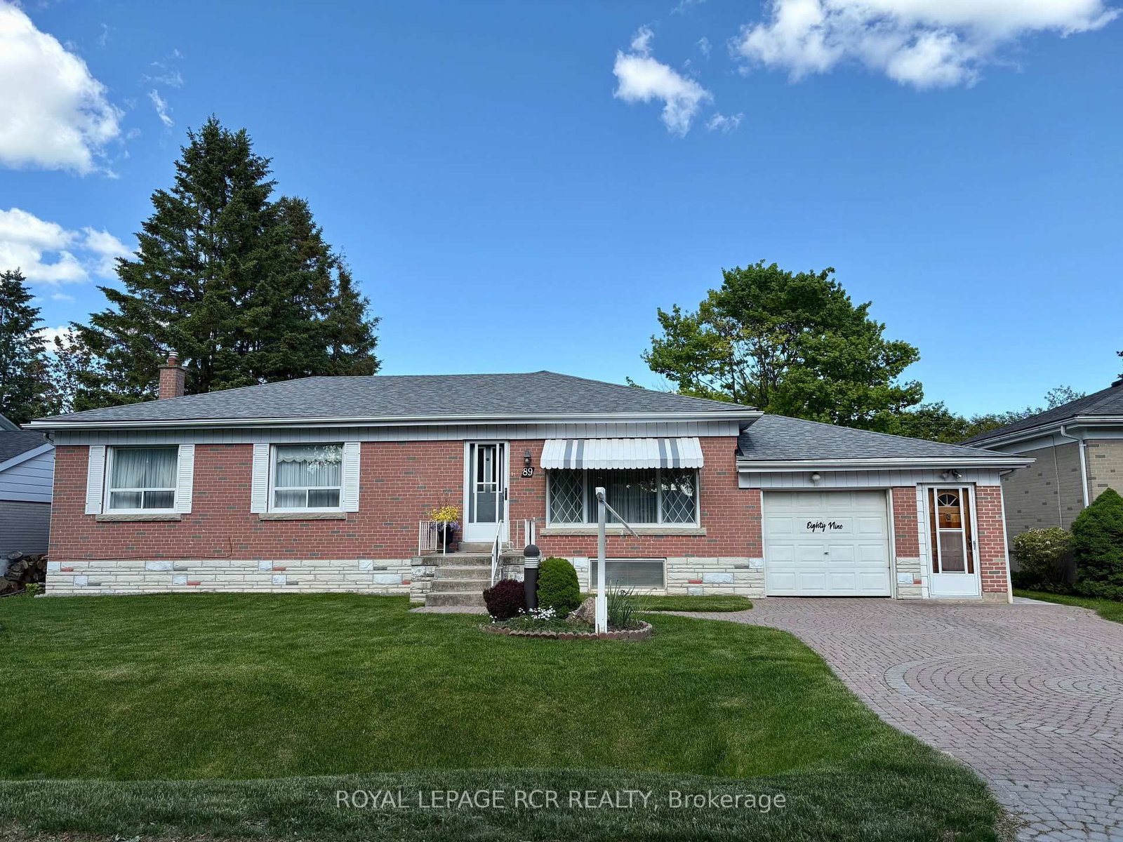 89 William Street • New Tecumseth, ON photo 1