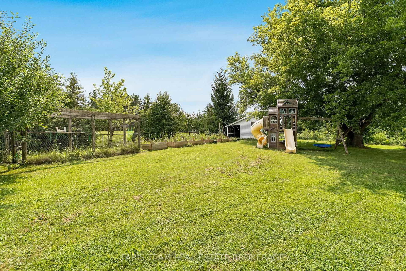 10 Catherine Street • Adjala-Tosorontio, ON photo 41