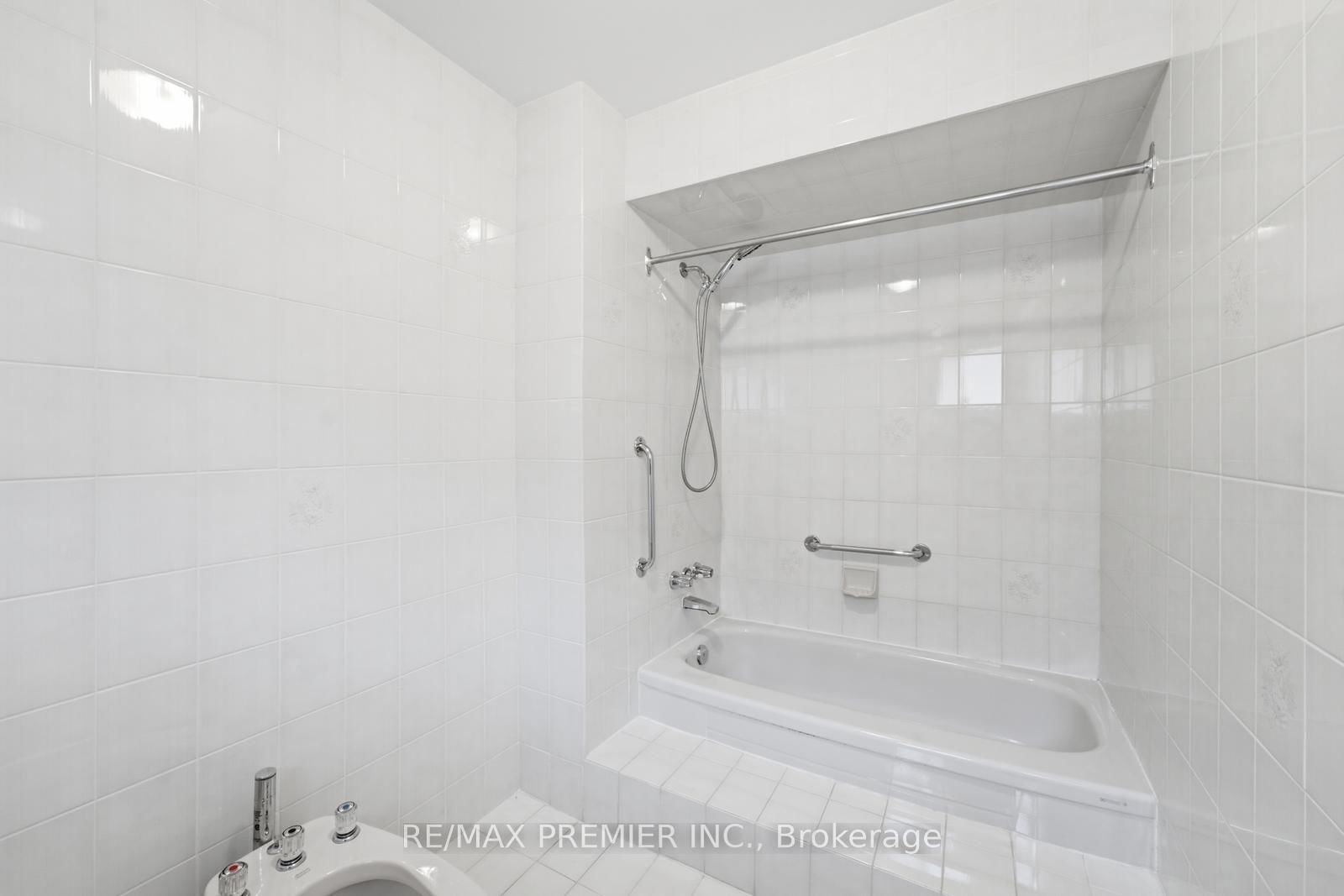 122 Spring Town Road • Vaughan, ON photo 34