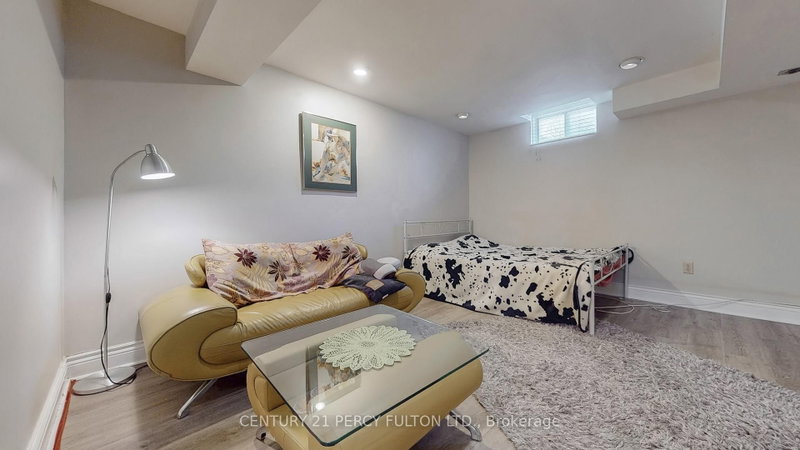Bsmnt - 158 Holm Crescent