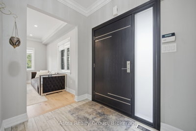 162 Corner Brook Crescent • Vaughan, ON photo 7