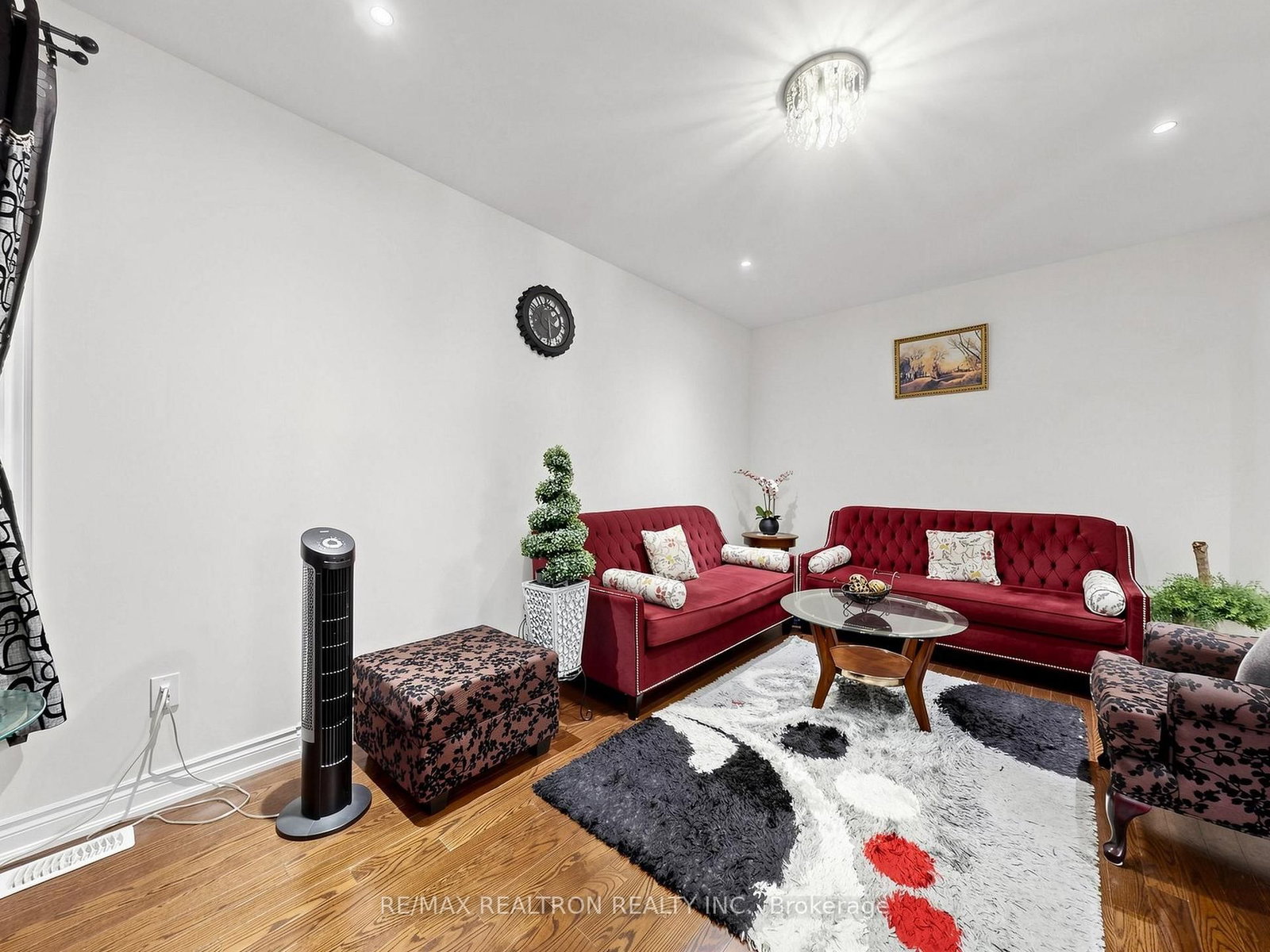 15 Motley Court • Richmond Hill, ON photo 15