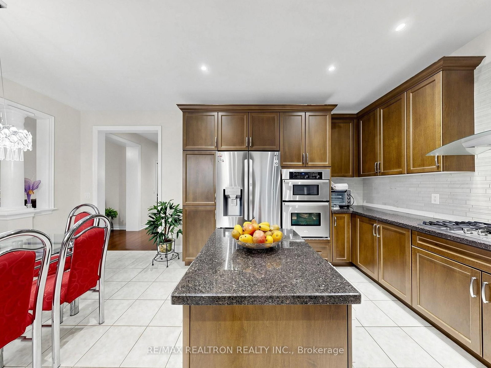 15 Motley Court • Richmond Hill, ON photo 19