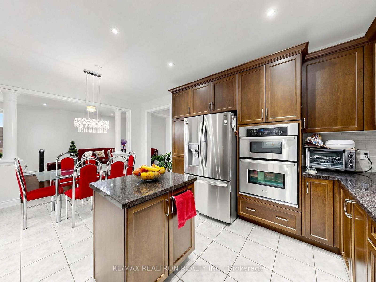 15 Motley Court • Richmond Hill, ON photo 20