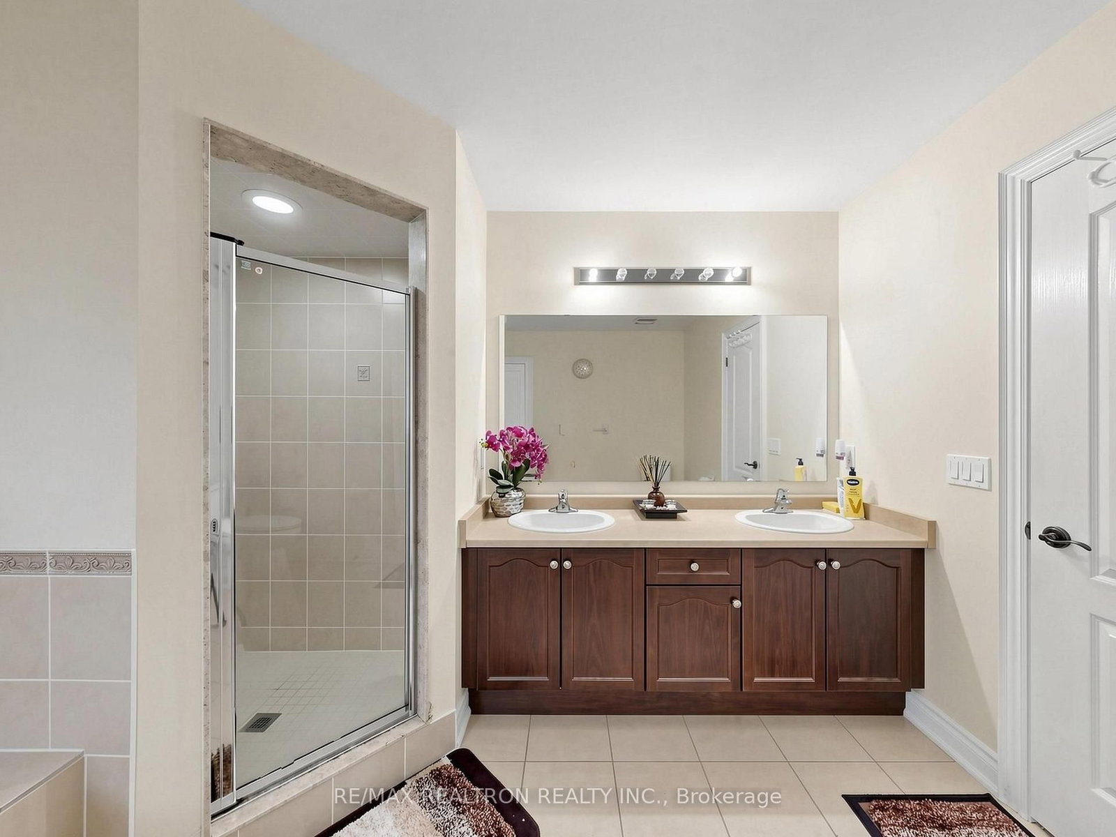 15 Motley Court • Richmond Hill, ON photo 33