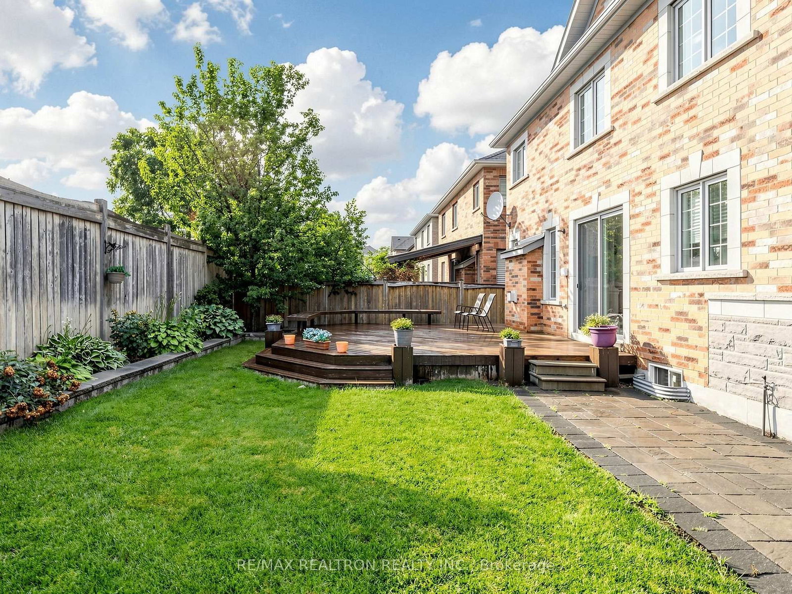 15 Motley Court • Richmond Hill, ON photo 46