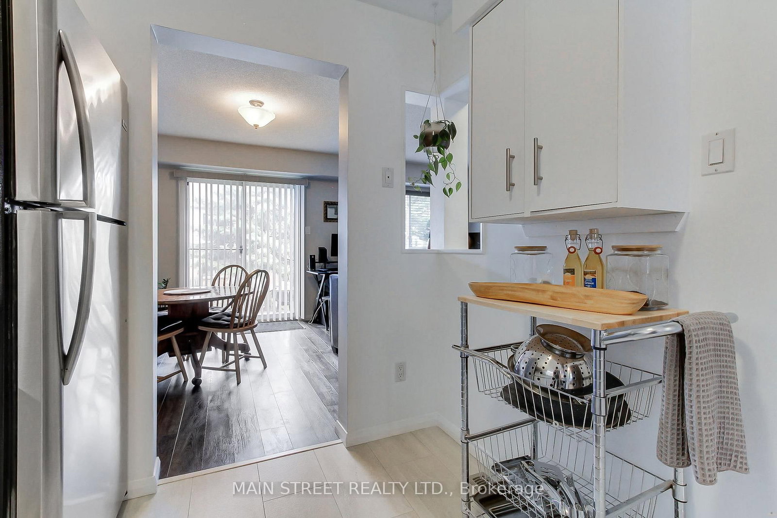 574 Jack Giles Circle • Newmarket, ON photo 9