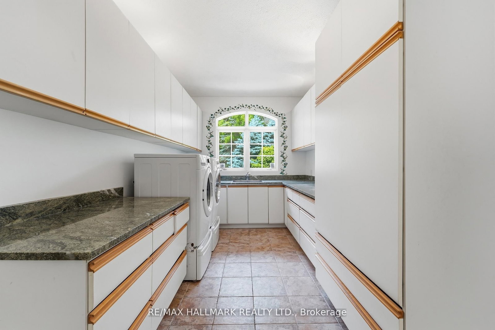 18381 McCowan Road • East Gwillimbury, ON photo 16
