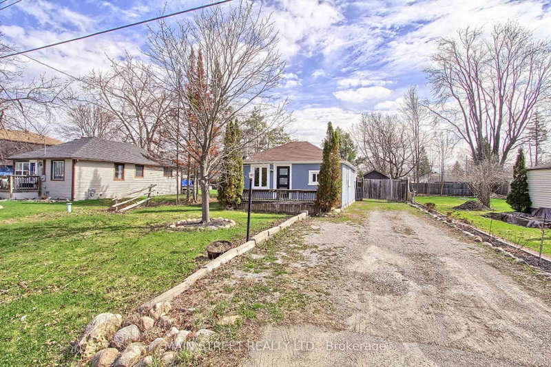 127 Woodfield Drive N