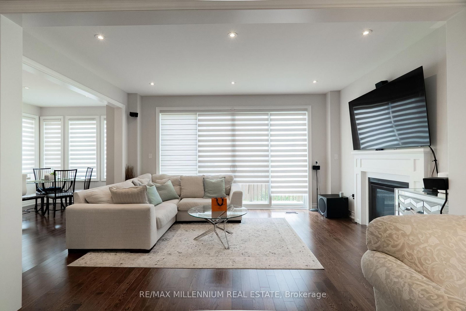 40 Frederick Pearson Street • East Gwillimbury, ON photo 5