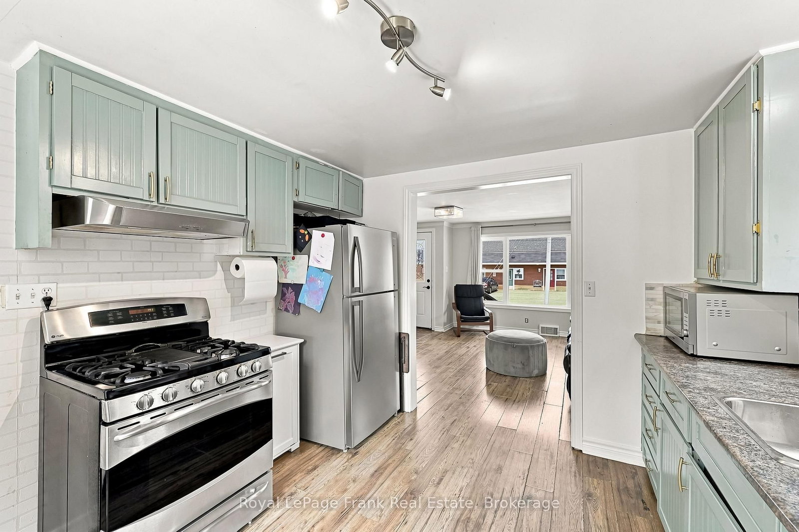 317 Bay Street • Brock, ON photo 15