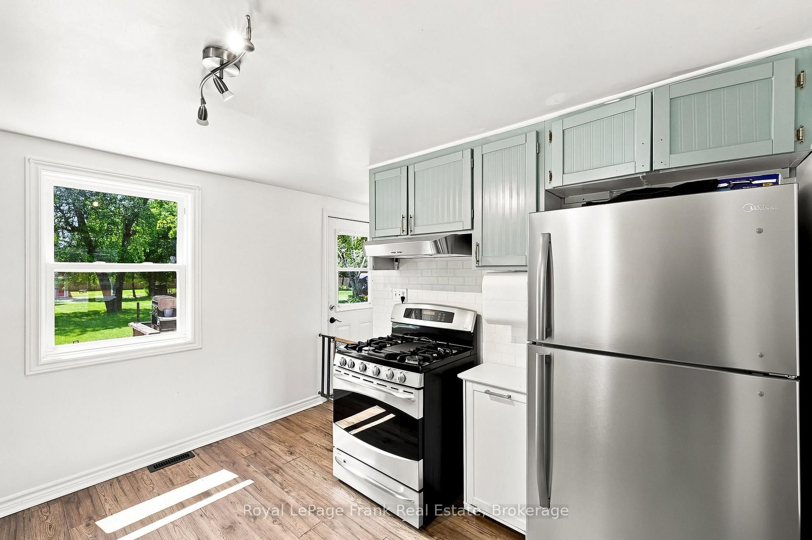 317 Bay Street • Brock, ON photo 17