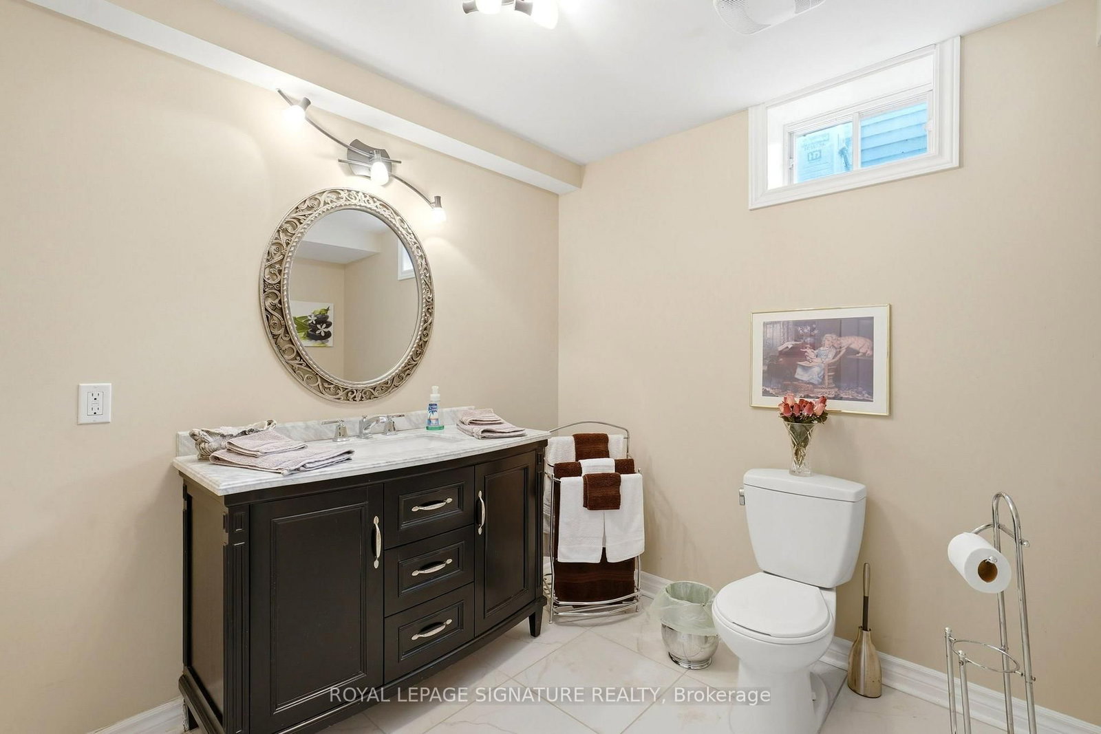 292 Jeff Smith Court • Newmarket, ON photo 17