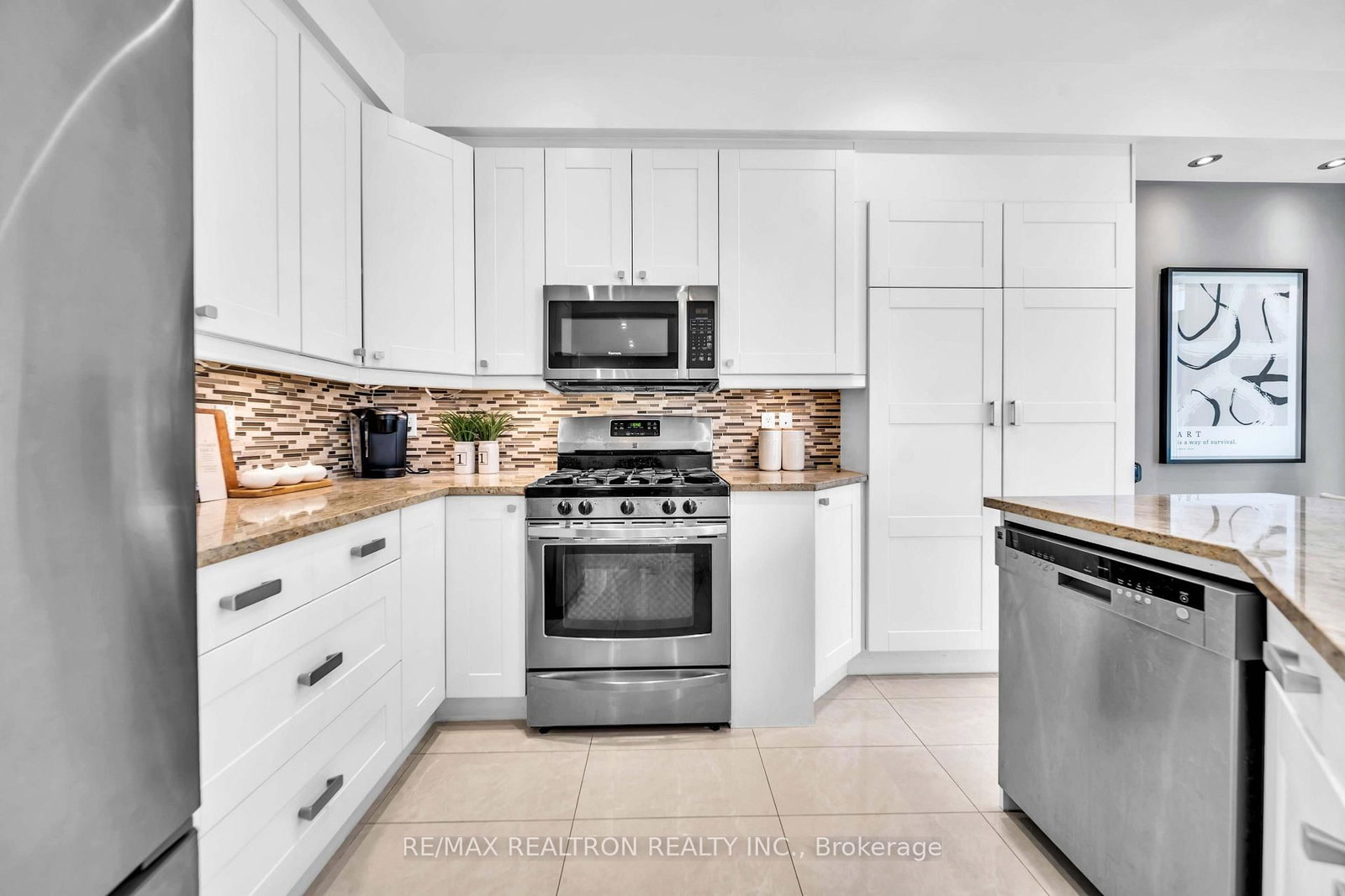 66 Longwood Avenue • Richmond Hill, ON photo 19