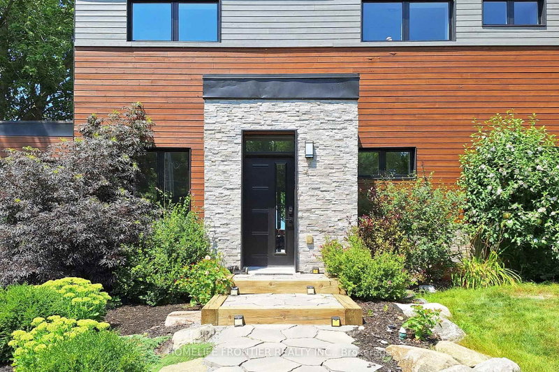 44 Irving Drive