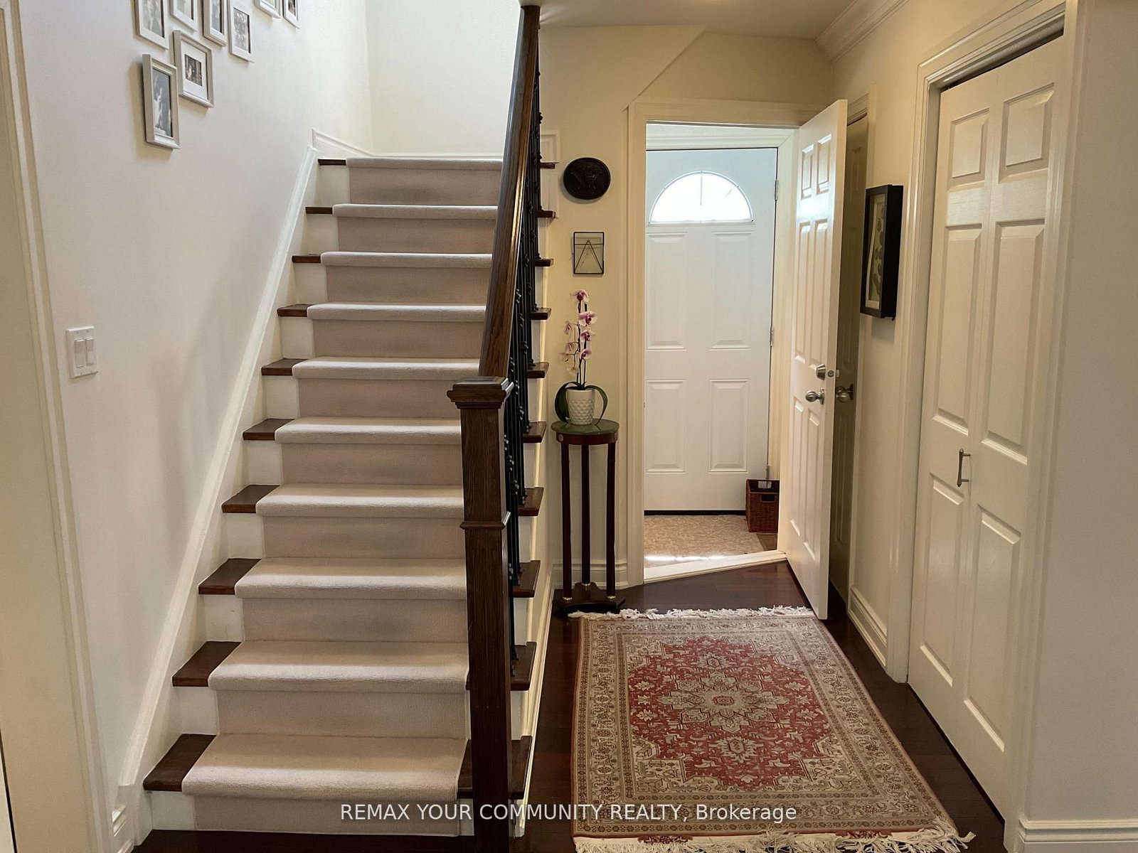 111 Springhead Gardens • Richmond Hill, ON photo 10