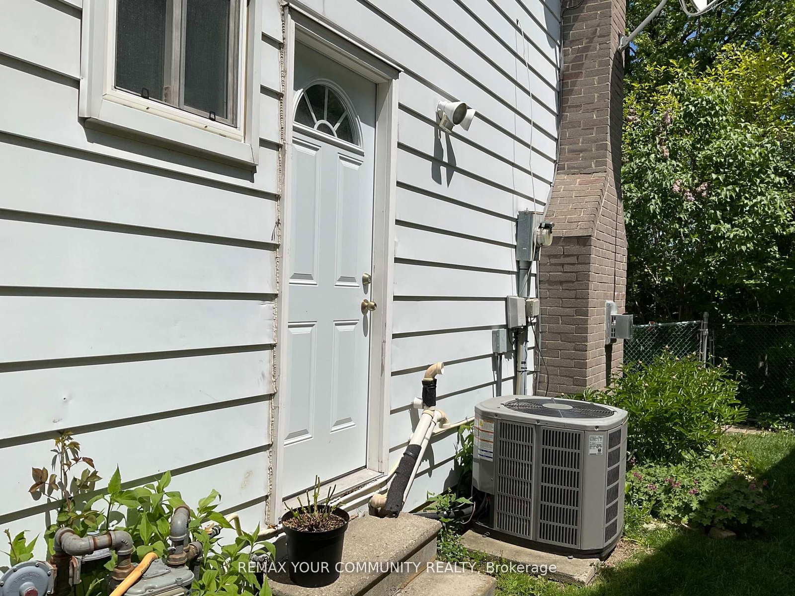 111 Springhead Gardens • Richmond Hill, ON photo 25