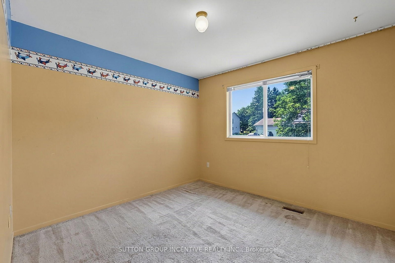 37 Moore Park Drive • King, ON photo 13