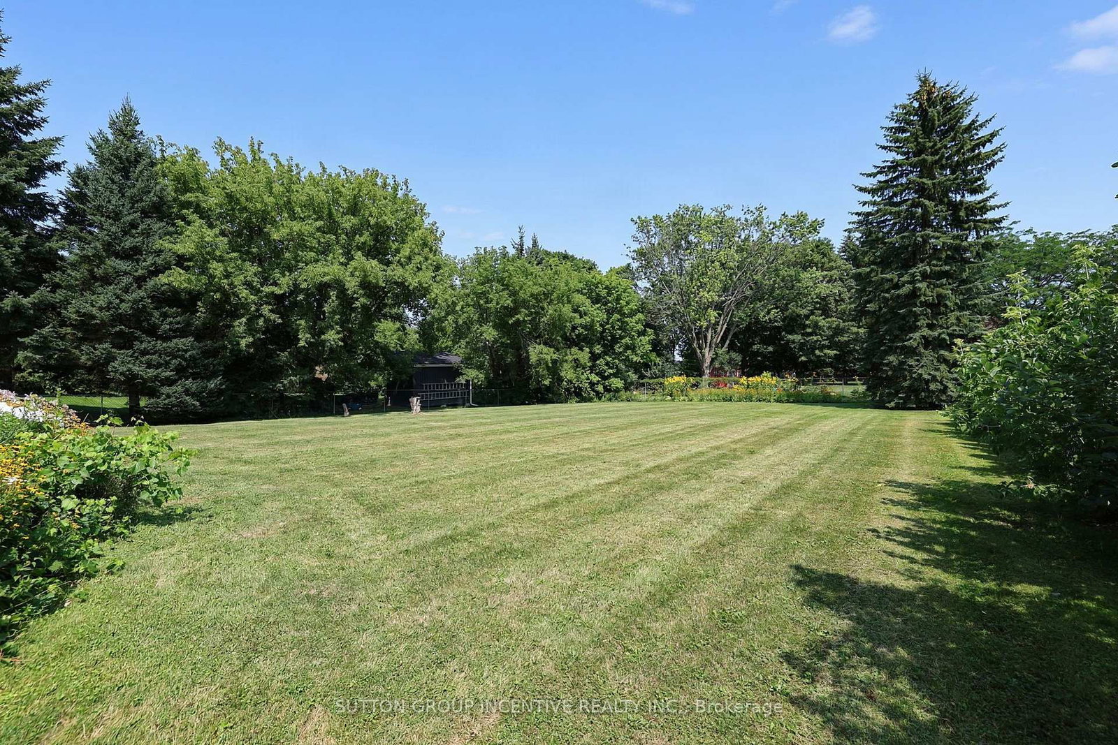 37 Moore Park Drive • King, ON photo 25