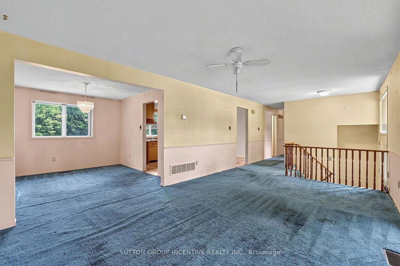 37 Moore Park Drive • King, ON photo 8