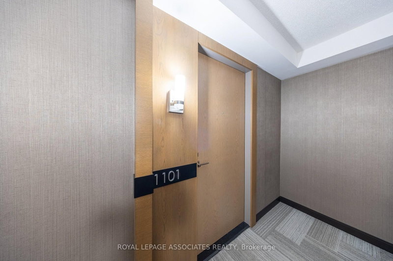 1101 - 18 Uptown Drive