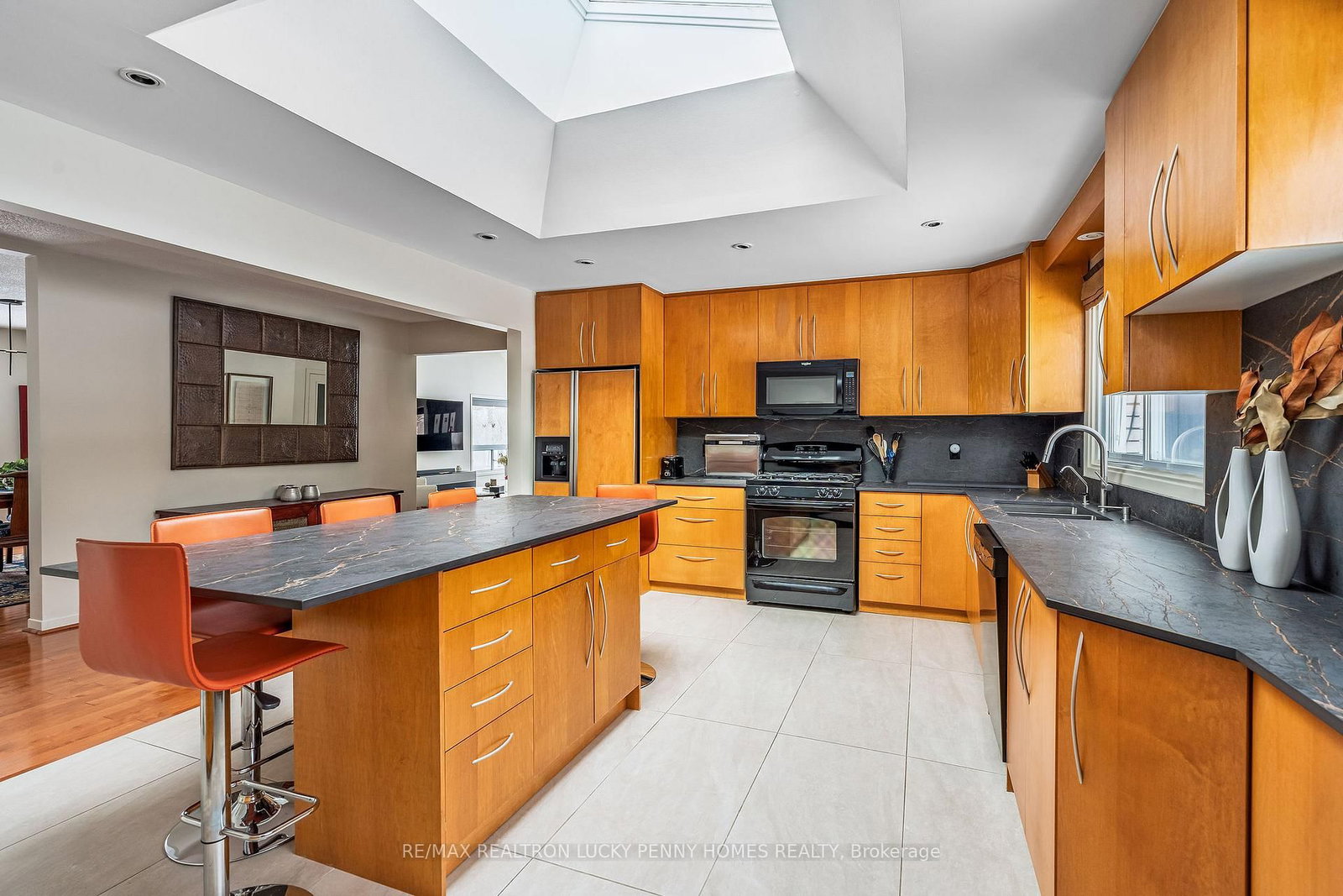 4 Blencathra Hill • Markham, ON photo 12