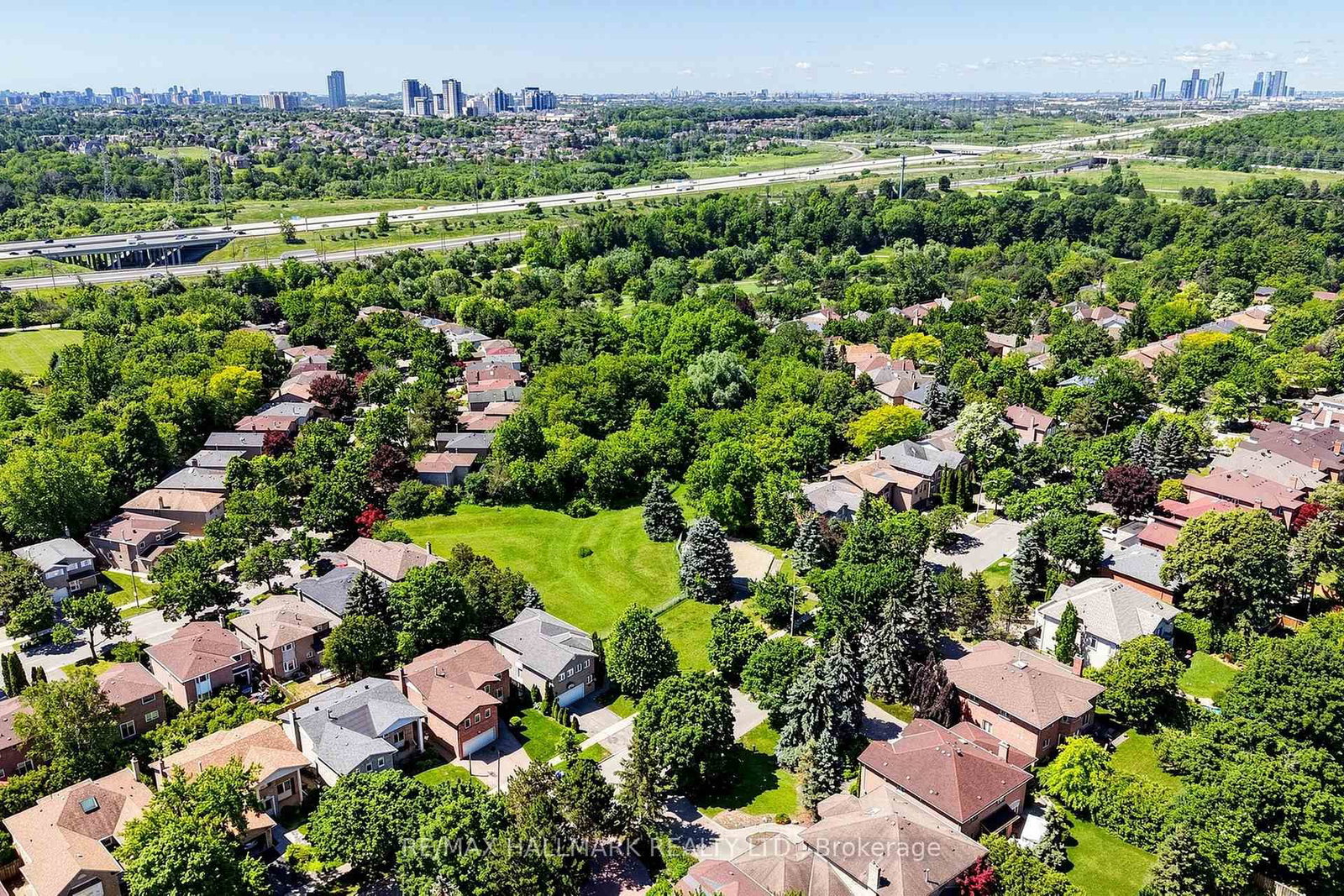 145 Old Surrey Lane • Richmond Hill, ON photo 34