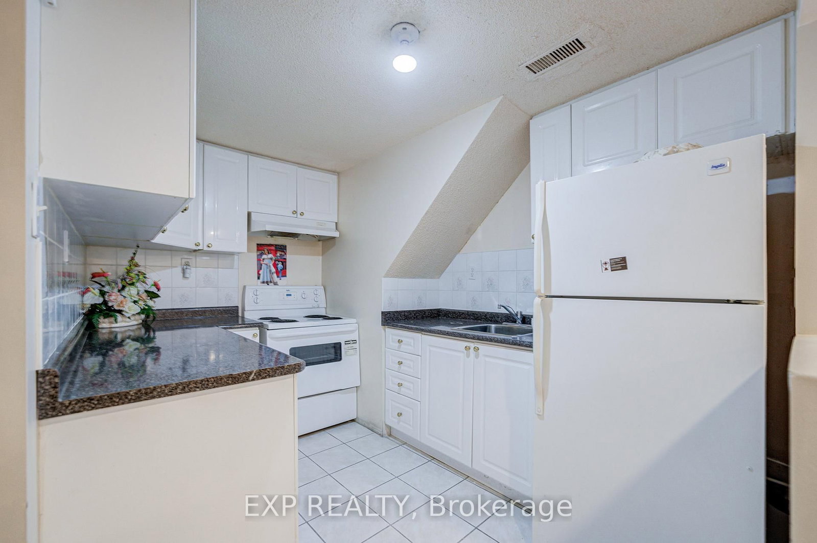 211 Sophia Road • Markham, ON photo 35
