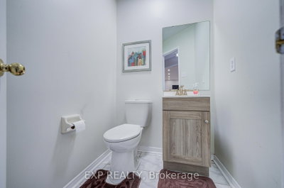211 Sophia Road • Markham, ON photo 4