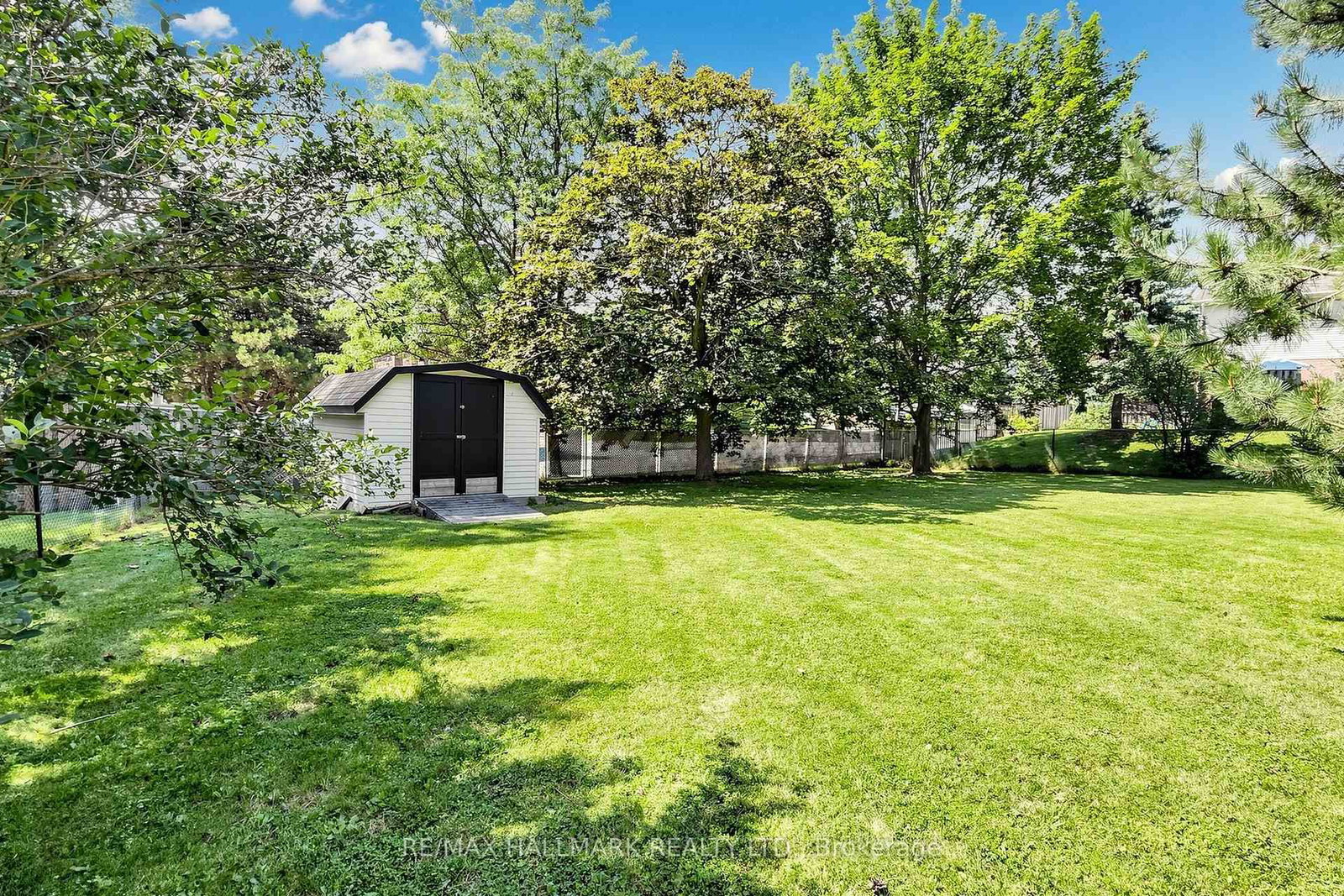 20 Oak Court • #Part 2 • Aurora, ON photo 10