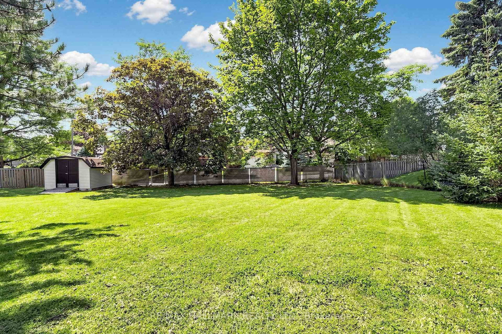 20 Oak Court • #Part 2 • Aurora, ON photo 11