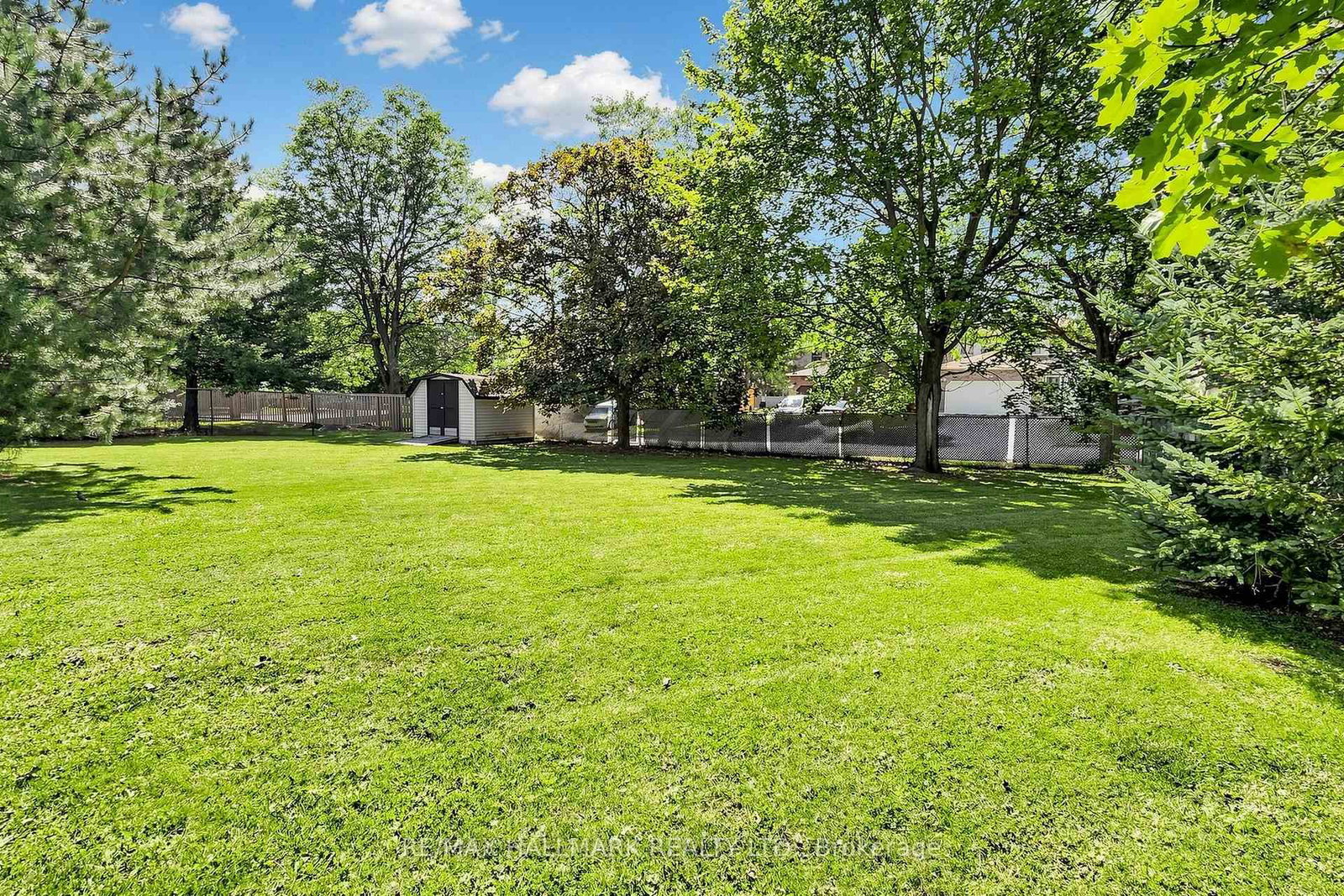 20 Oak Court • #Part 2 • Aurora, ON photo 14