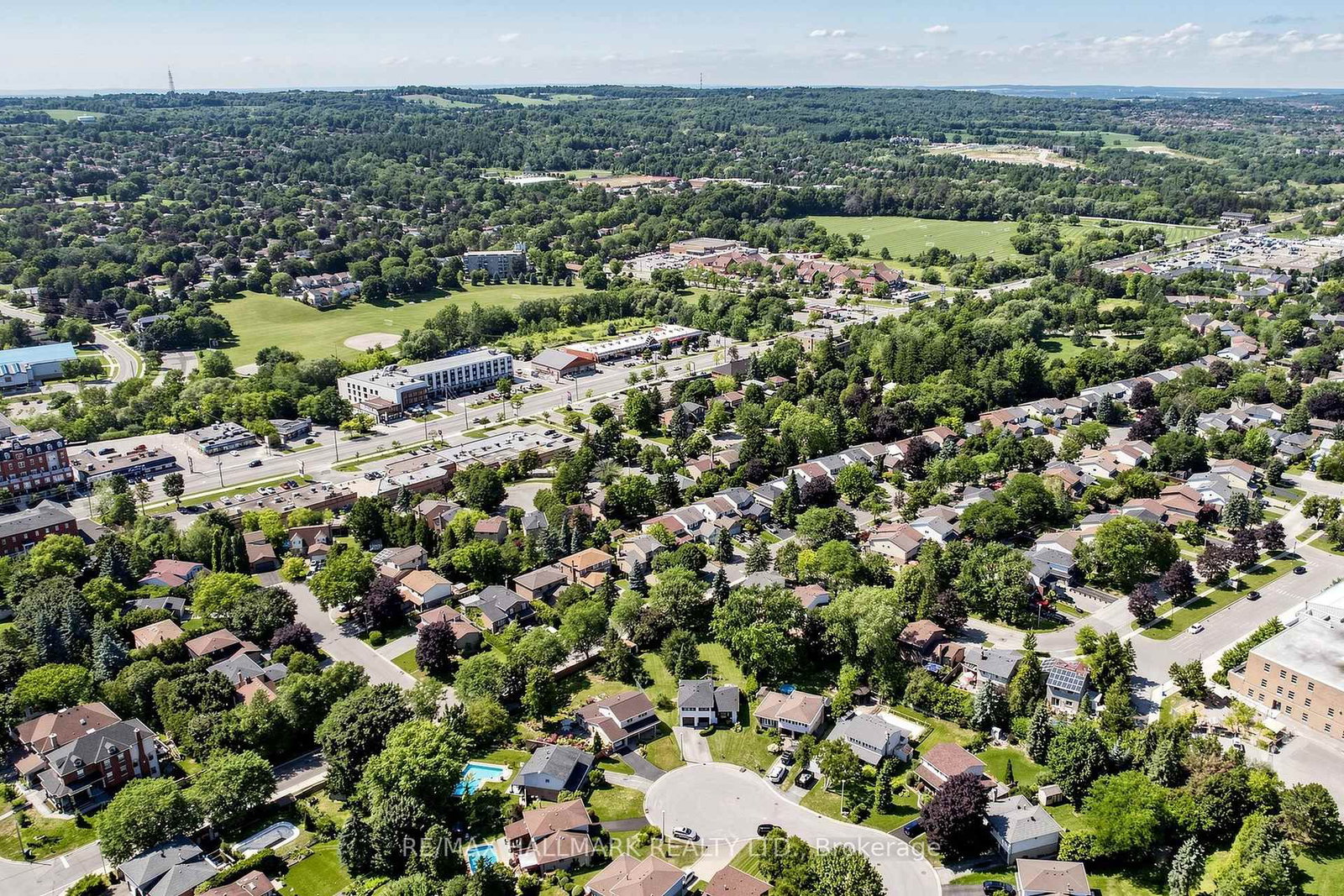 20 Oak Court • #Part 2 • Aurora, ON photo 17
