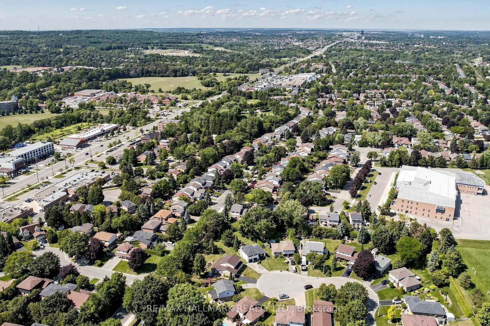 20 Oak Court • #Part 2 • Aurora, ON photo 18