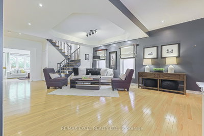173 Selwyn Road • Richmond Hill, ON photo 4