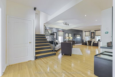 173 Selwyn Road • Richmond Hill, ON photo 6