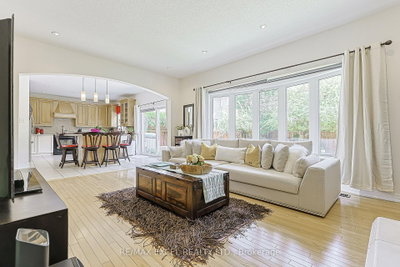 173 Selwyn Road • Richmond Hill, ON photo 8